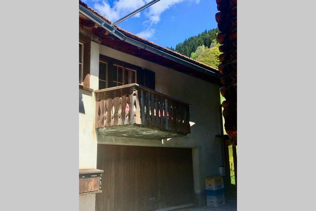 Ferienwohnung Uf Z'Enisch Klosters Exterior photo