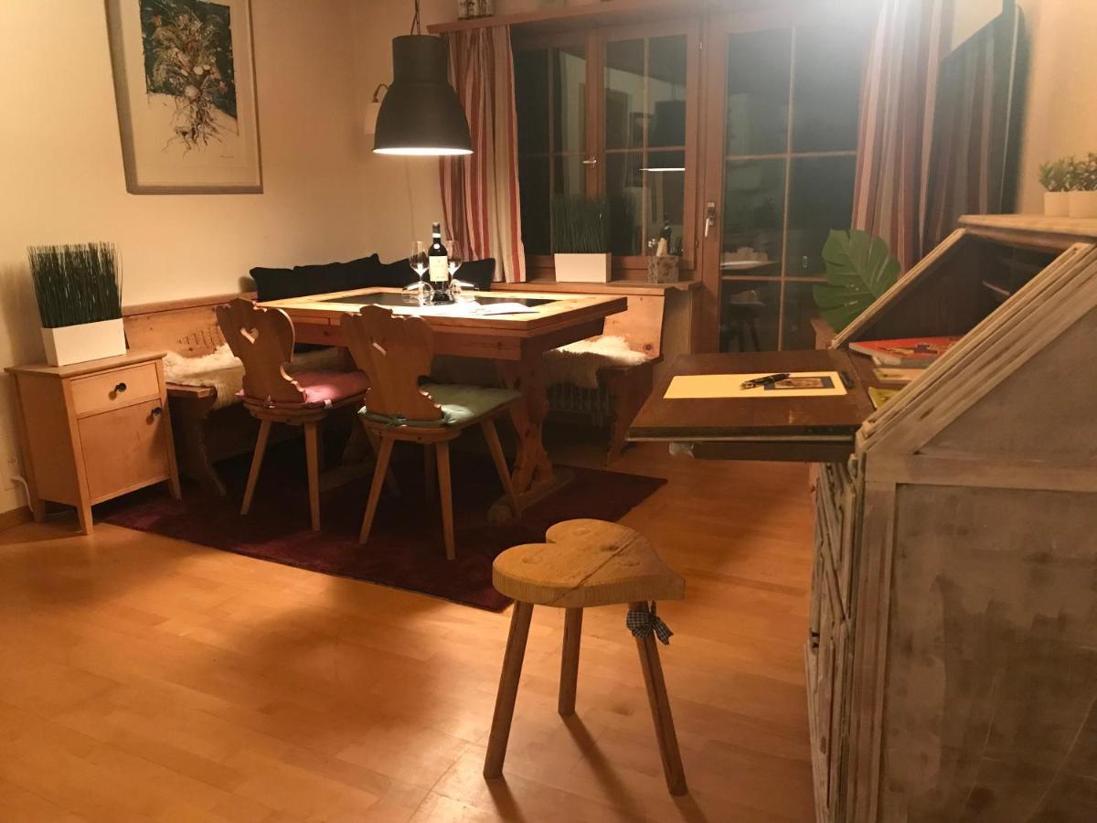 Ferienwohnung Uf Z'Enisch Klosters Exterior photo
